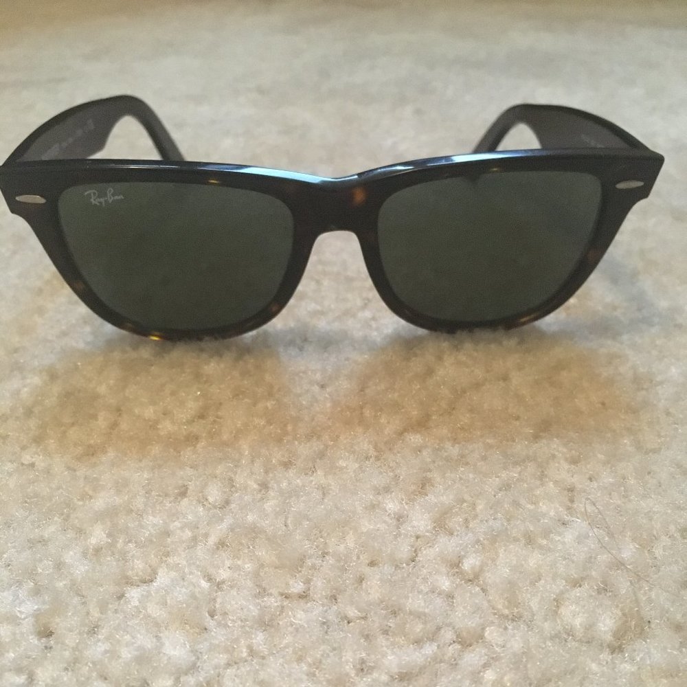 Ray Ban Wayfarer Sunglasses RB 2140 902 54-18